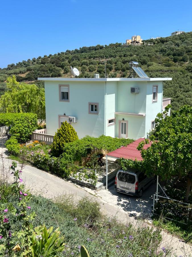 Eugene Apartment Chania  Buitenkant foto